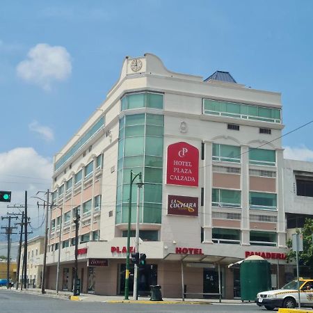 Hotel Plaza Calzada Monterrey Exterior photo